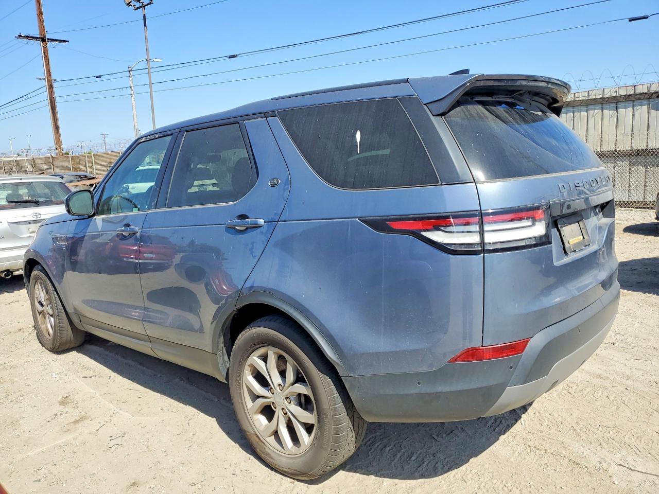 2020 Land Rover Discovery Se - Фото 2