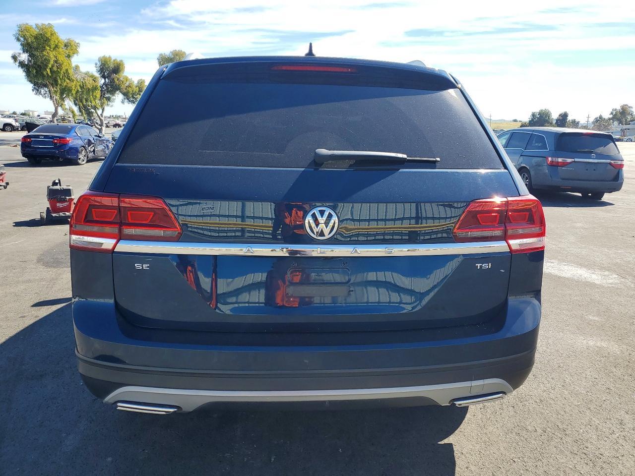 2018 Volkswagen Atlas Se - Image 6