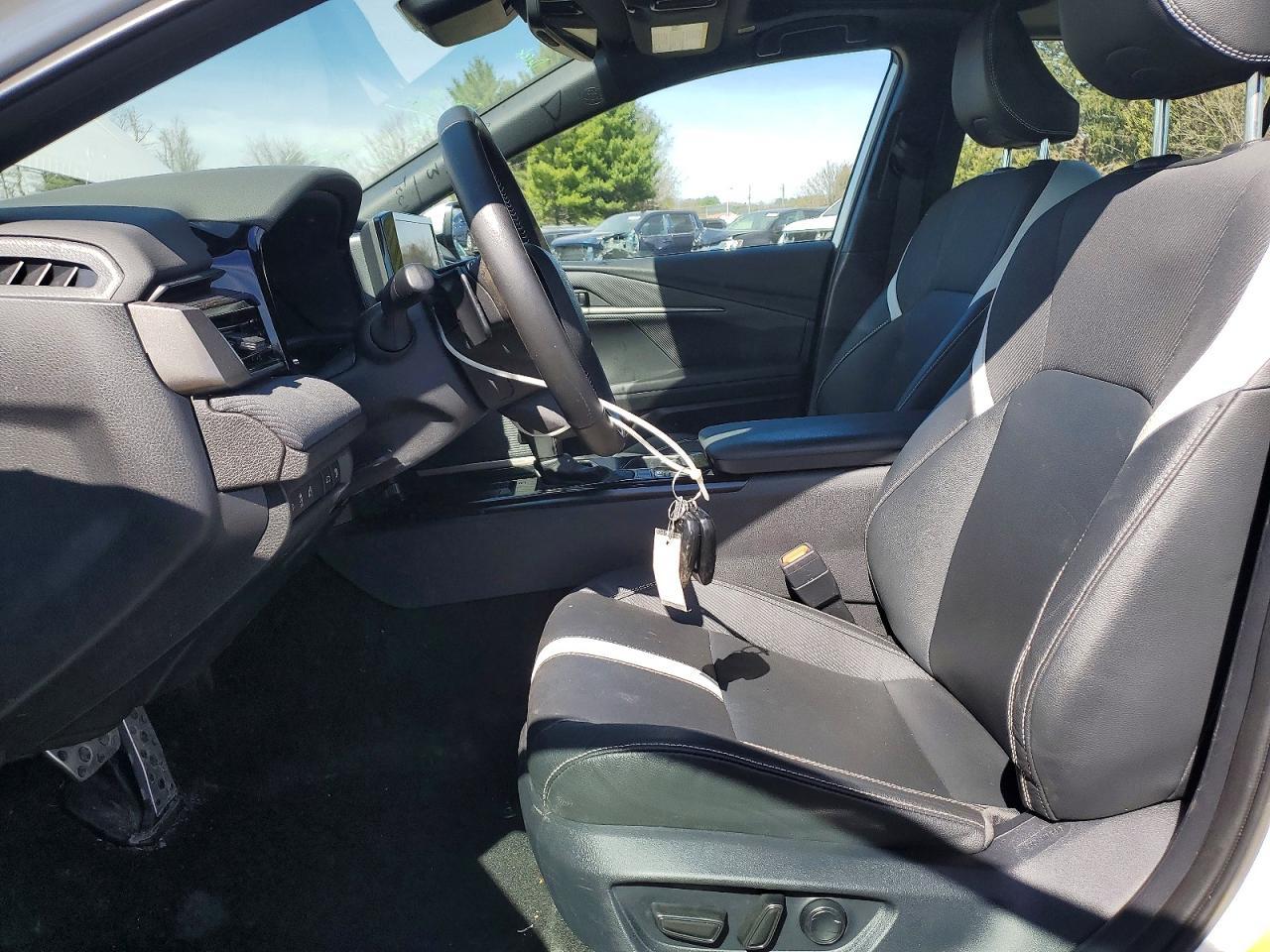 2025 Toyota Camry Se - Фото 7