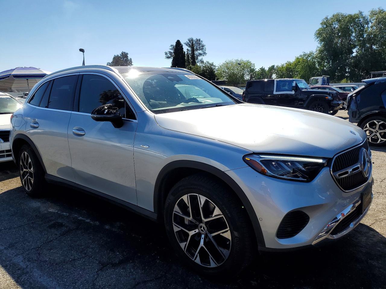 2025 Mercedes-Benz Glc 350E - Фото 4