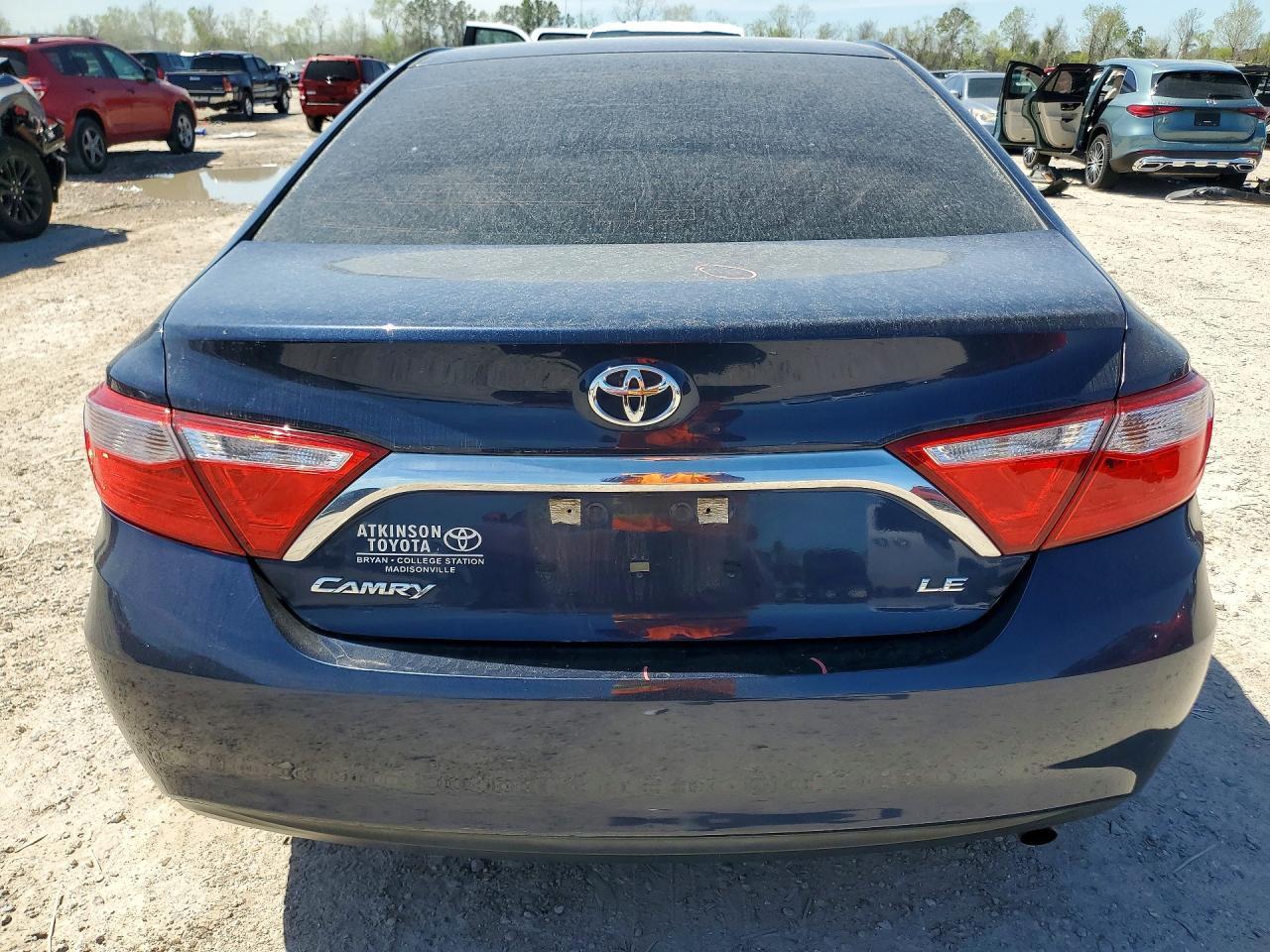 2015 Toyota Camry Le - Фото 6