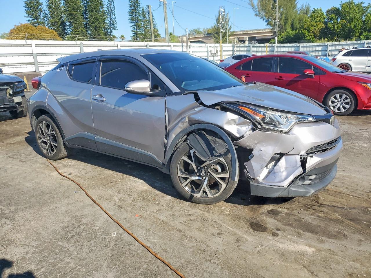 2018 Toyota C-Hr Xle - Фото 4