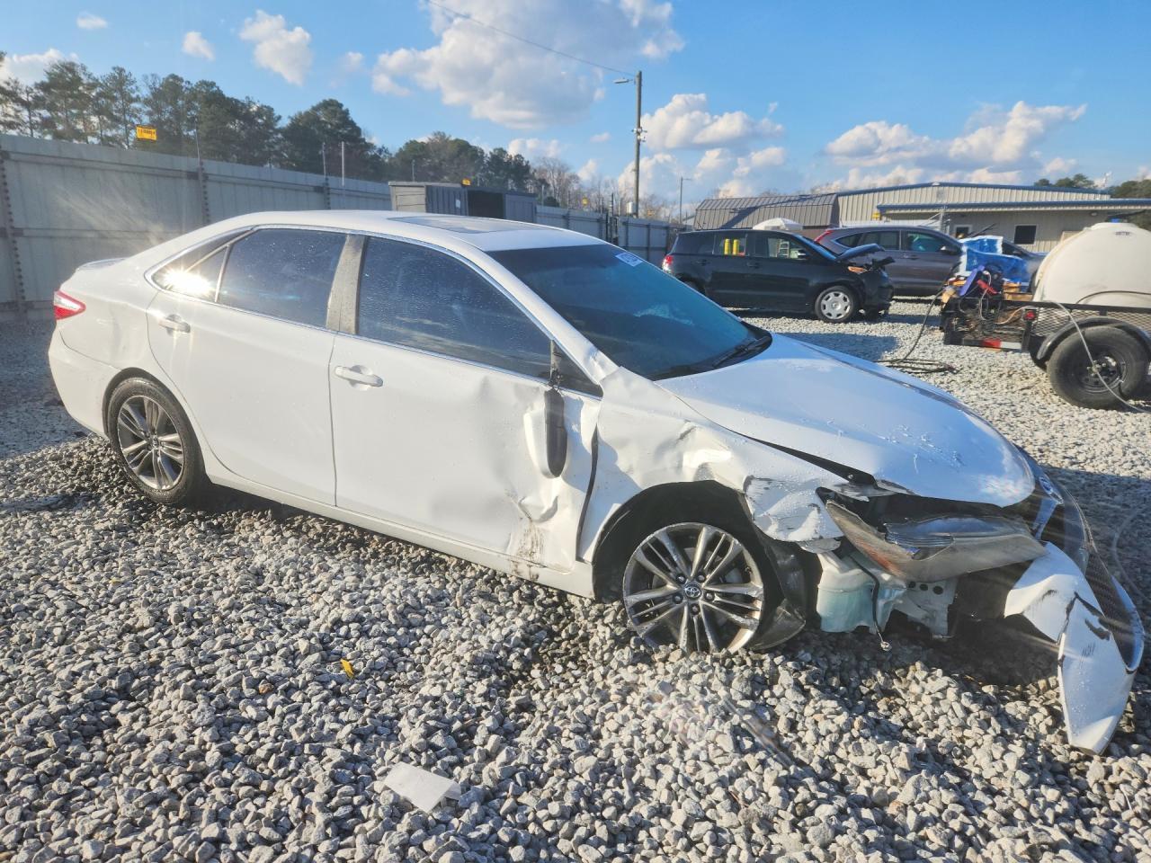 2017 Toyota Camry Se - Фото 4