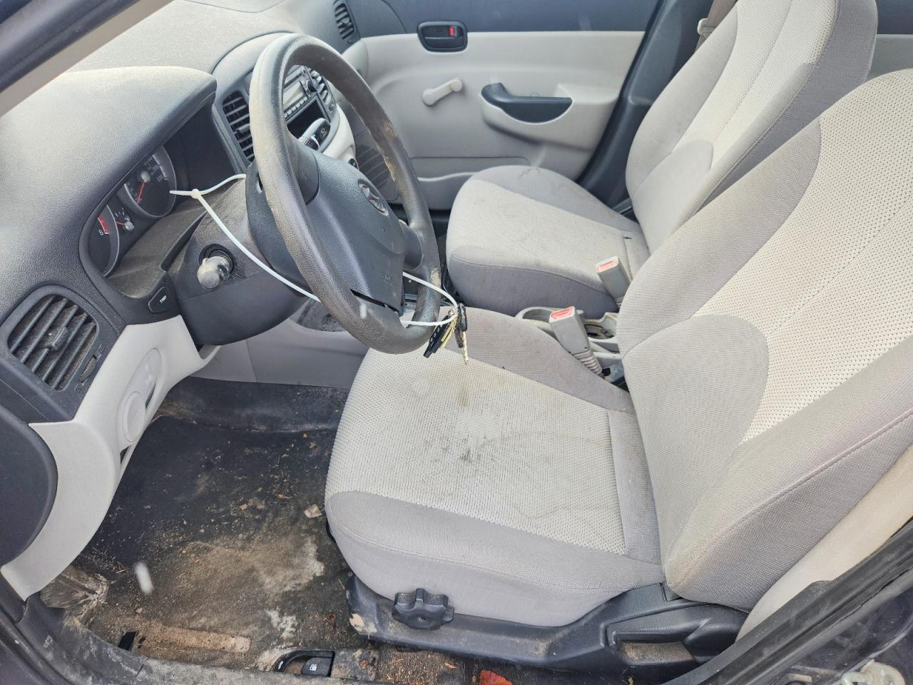 2009 Hyundai Accent Gls - Фото 7