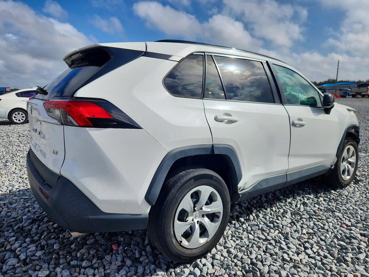 2019 Toyota Rav4 Le - Фото 3
