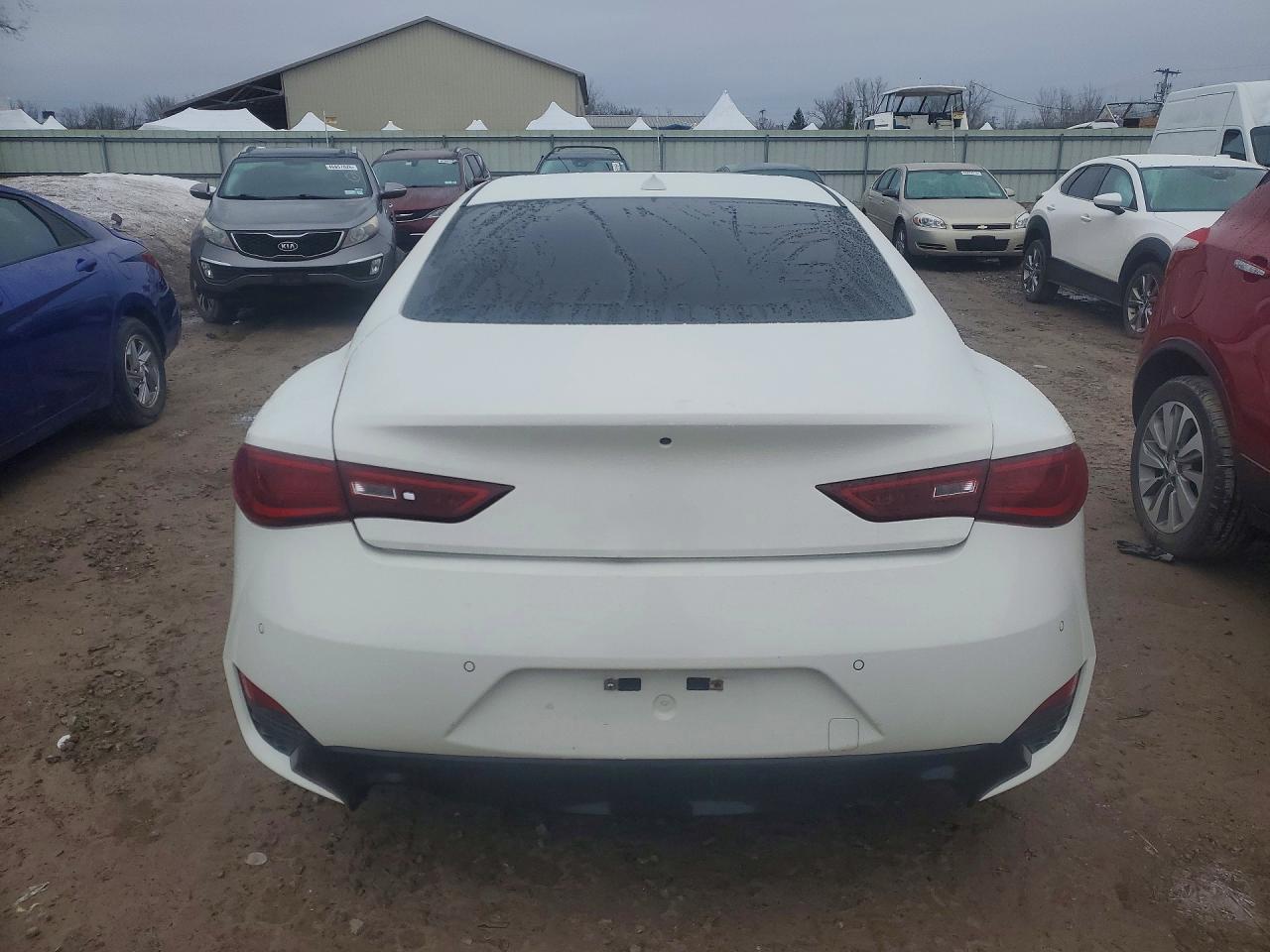 2017 Infiniti Q60 3.0T Premium - Фото 6