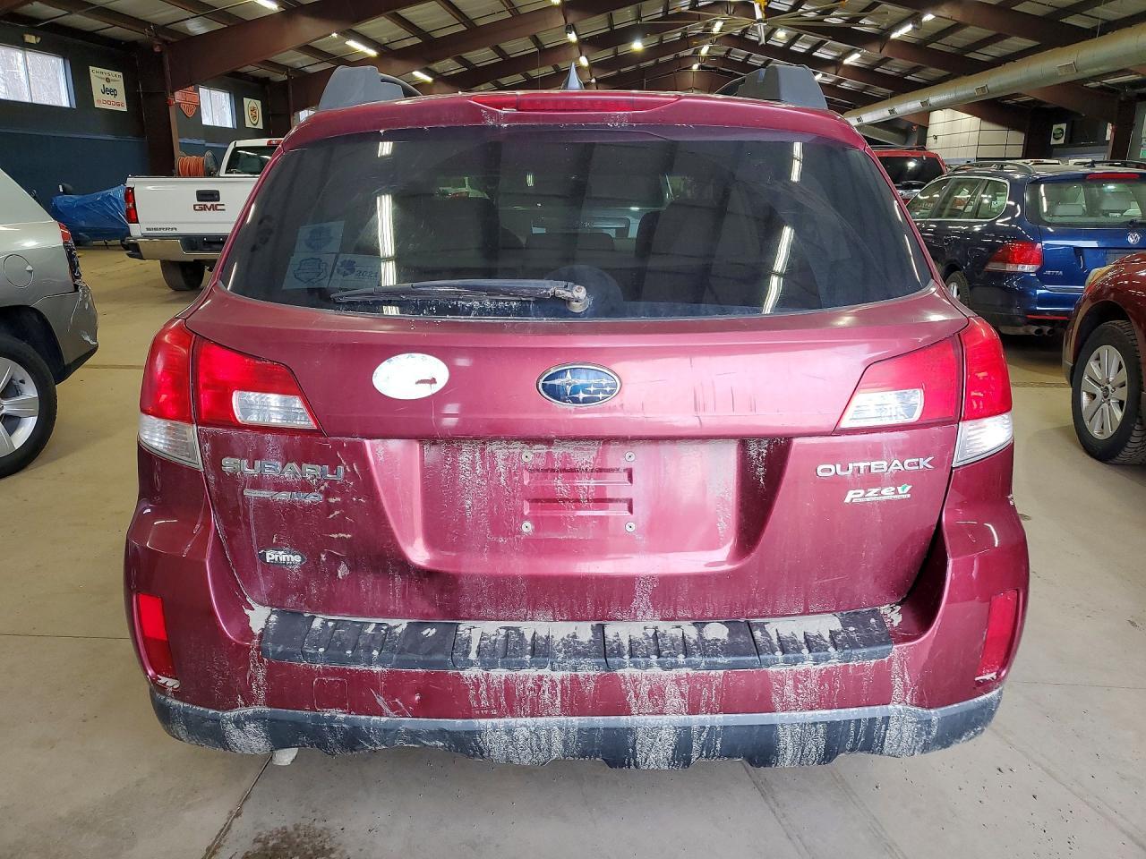 2013 Subaru Outback 2.5I Limited - Image 6