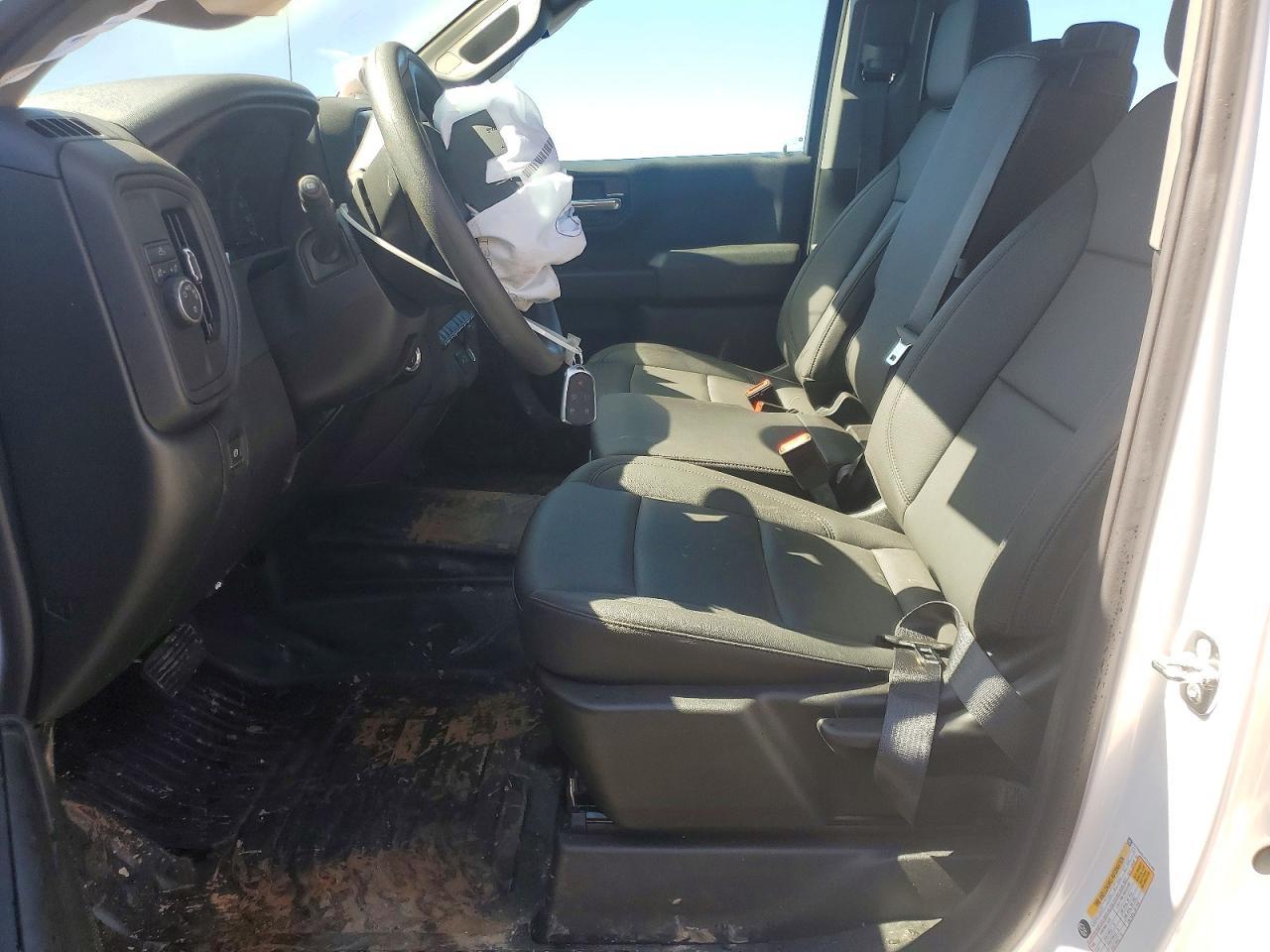 2026 Chevrolet Silverado C1500 - Image 7