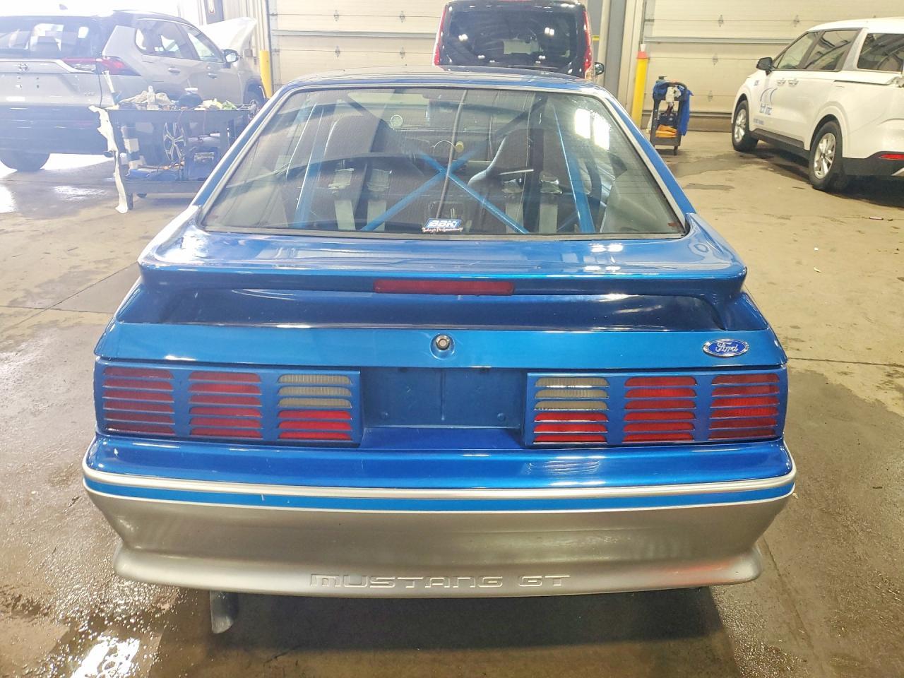 1992 Ford Mustang Gt - Фото 6