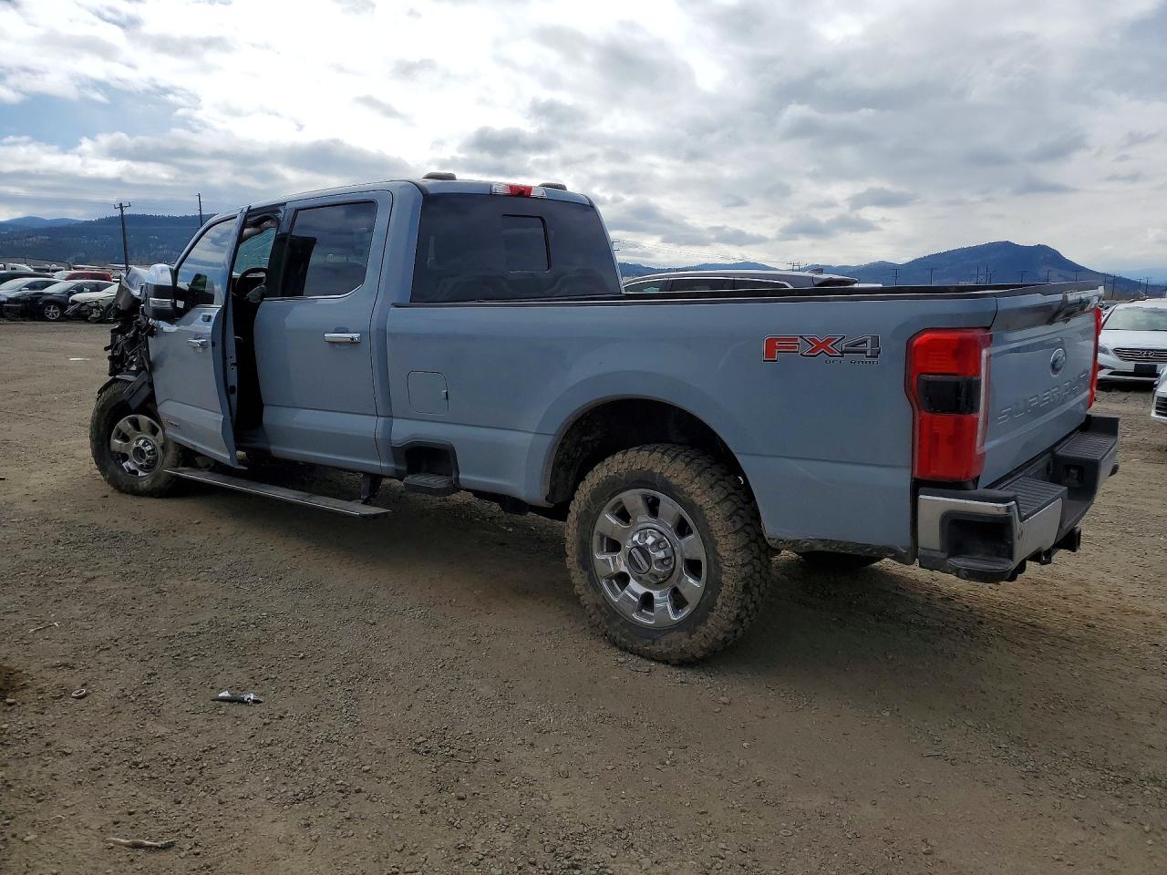 2025 Ford F350 Super Duty - Image 2