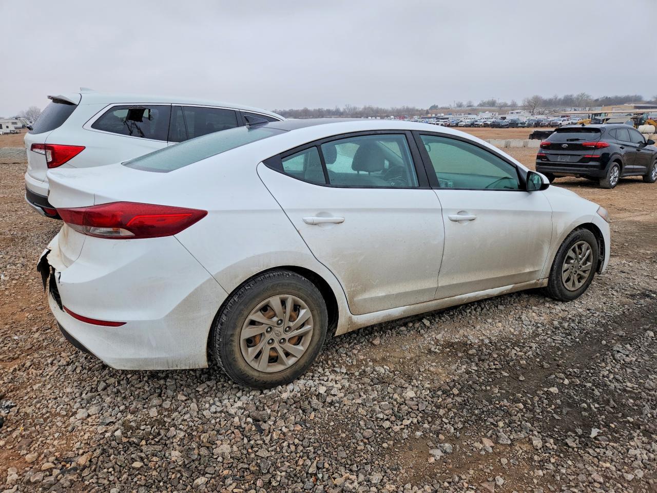 2017 Hyundai Elantra Se - Image 3