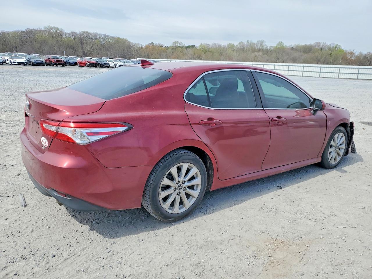 2020 Toyota Camry Le - Image 3