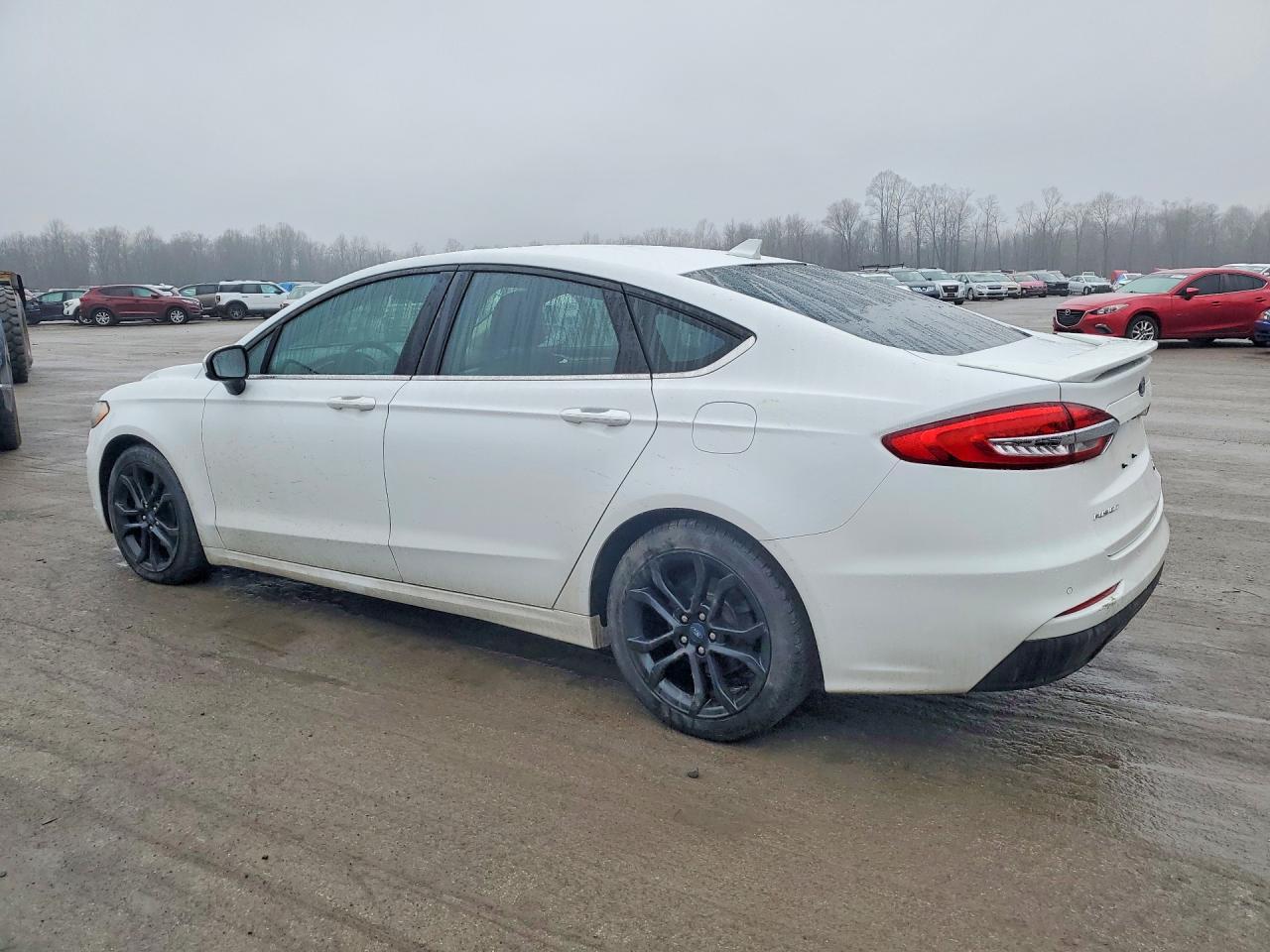 2019 Ford Fusion Se - Image 2