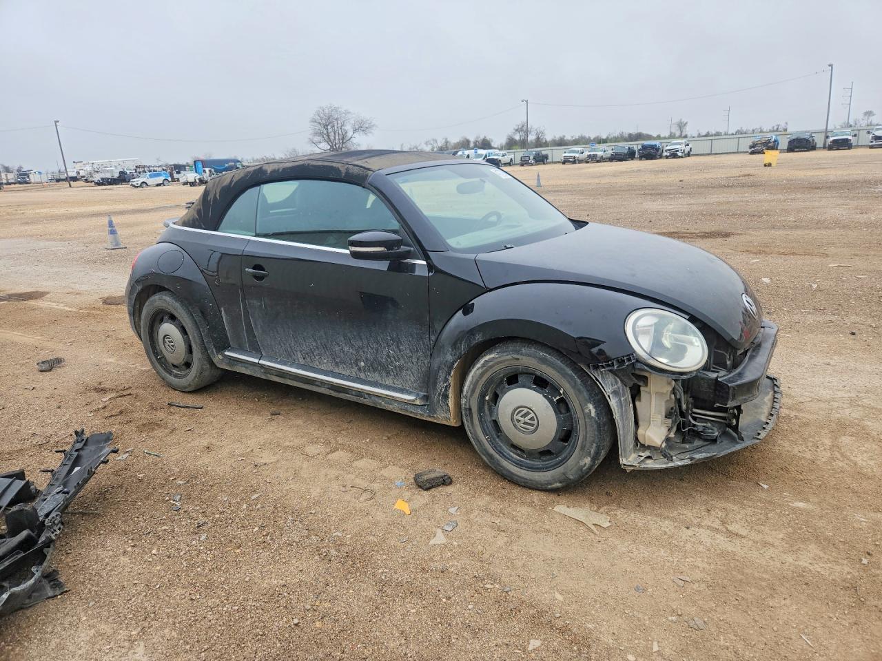 2015 Volkswagen Beetle 1.8T - Фото 4