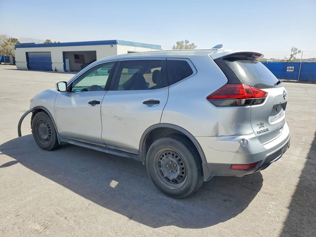 2018 Nissan Rogue S - Image 2