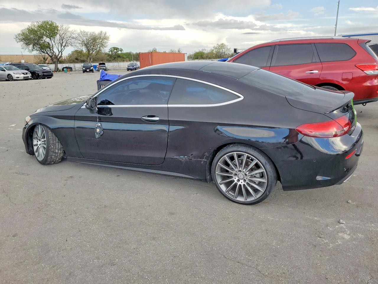 2017 Mercedes-Benz C 300 - Фото 2