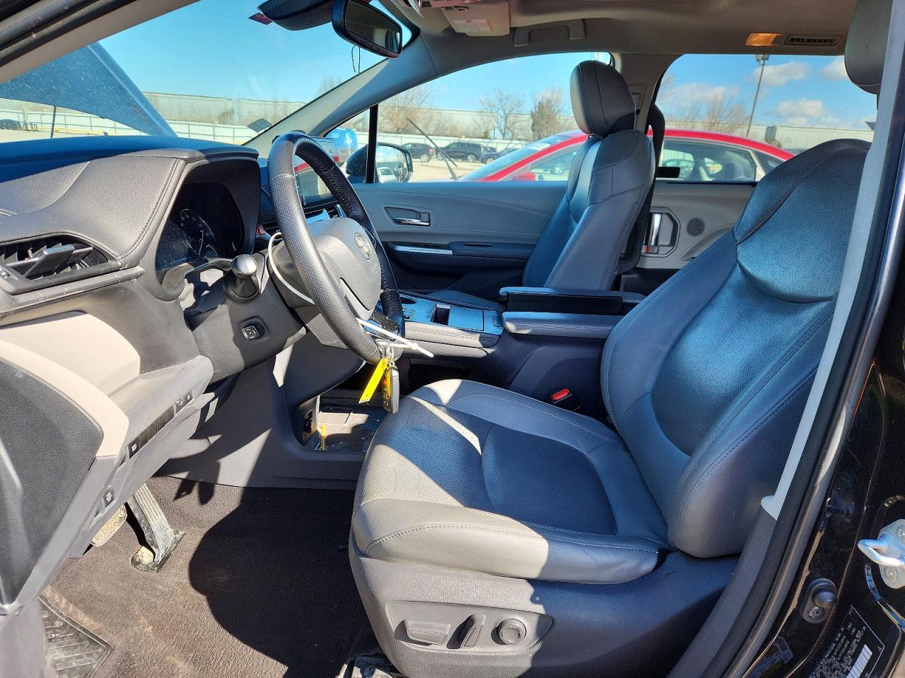 2021 Toyota Sienna Limited 7-Passenger - Фото 7