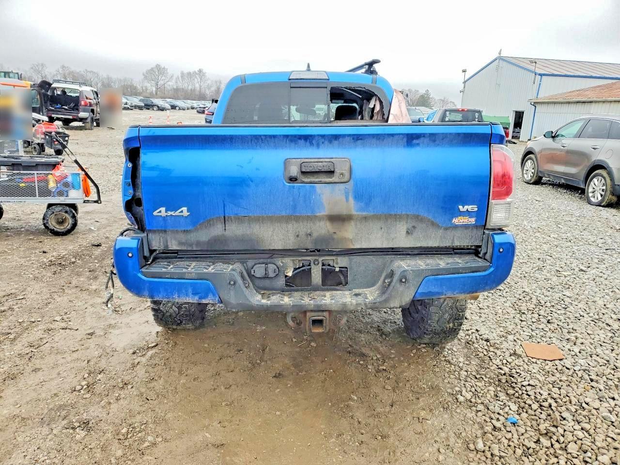 2017 Toyota Tacoma Double Cab - Фото 6