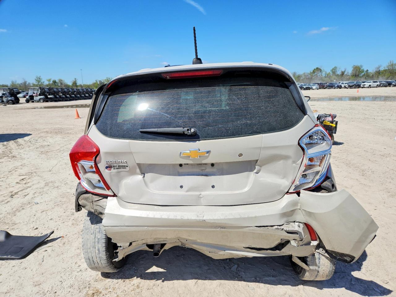 2017 Chevrolet Spark Ls - Фото 6