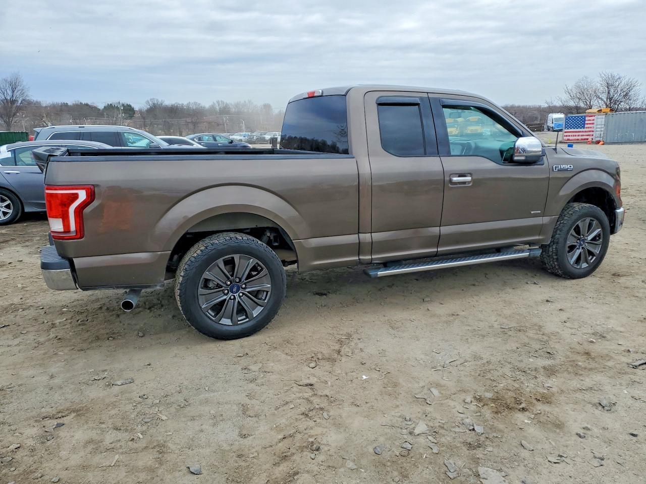 2015 Ford F150 Super Cab - Фото 3