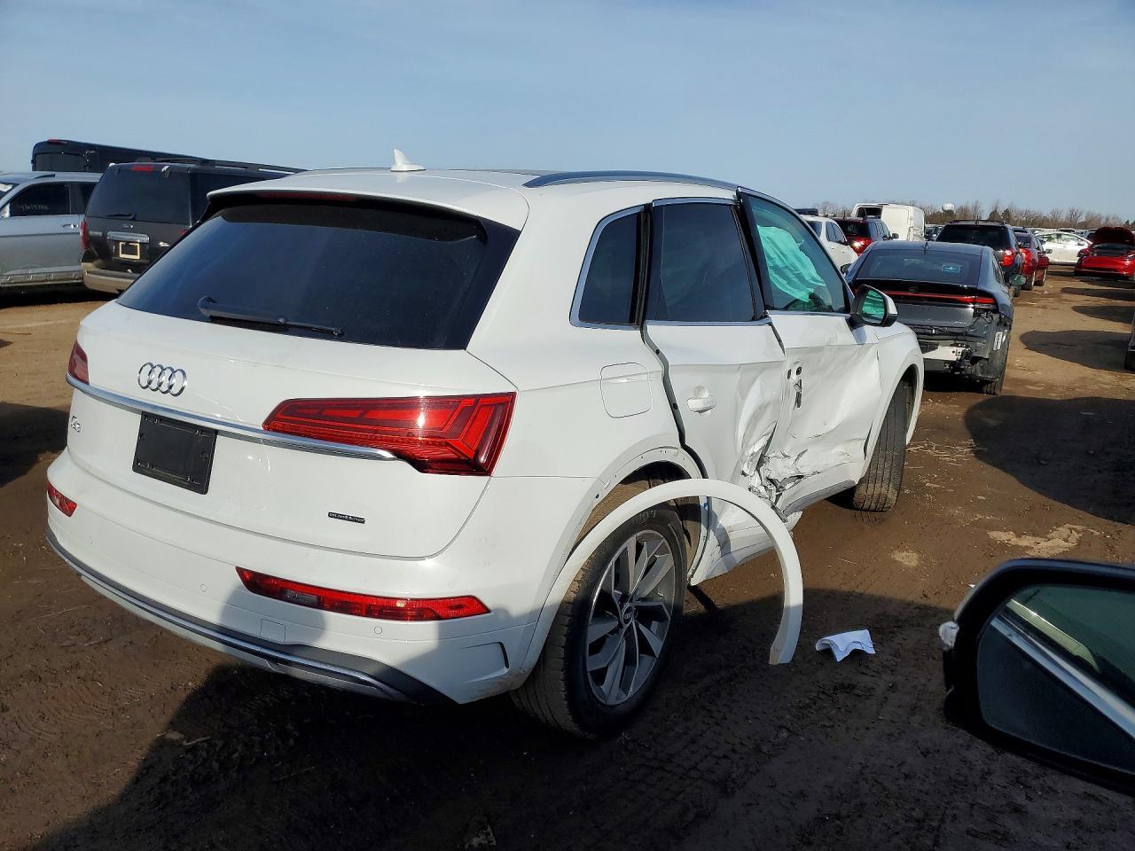 2021 Audi Q5 Premium Plus - Фото 3