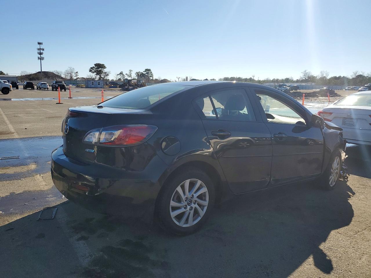 2013 Mazda 3 I - Фото 3