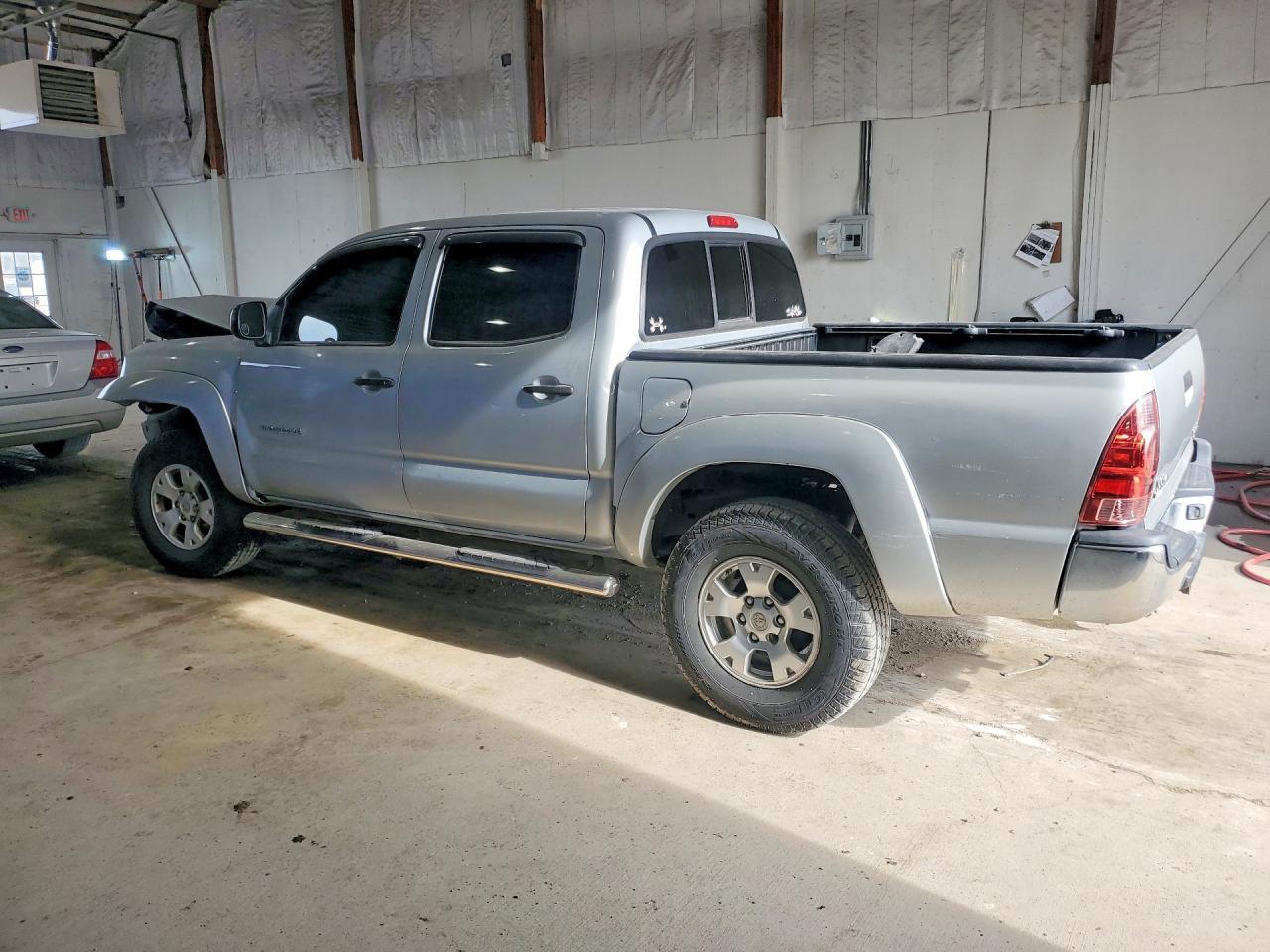 2007 Toyota Tacoma V6 - Фото 2