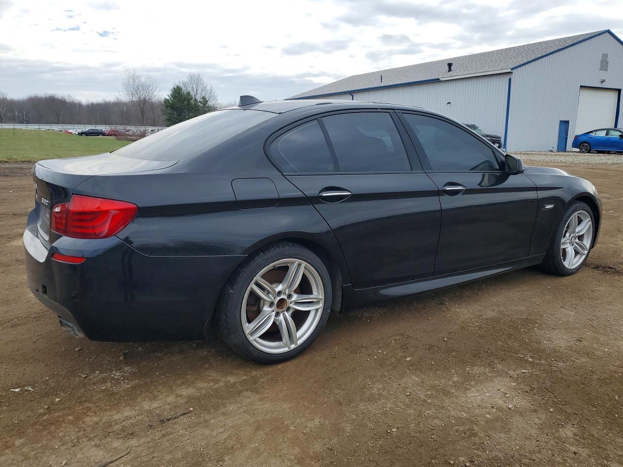 2011 BMW 550 I - Фото 3