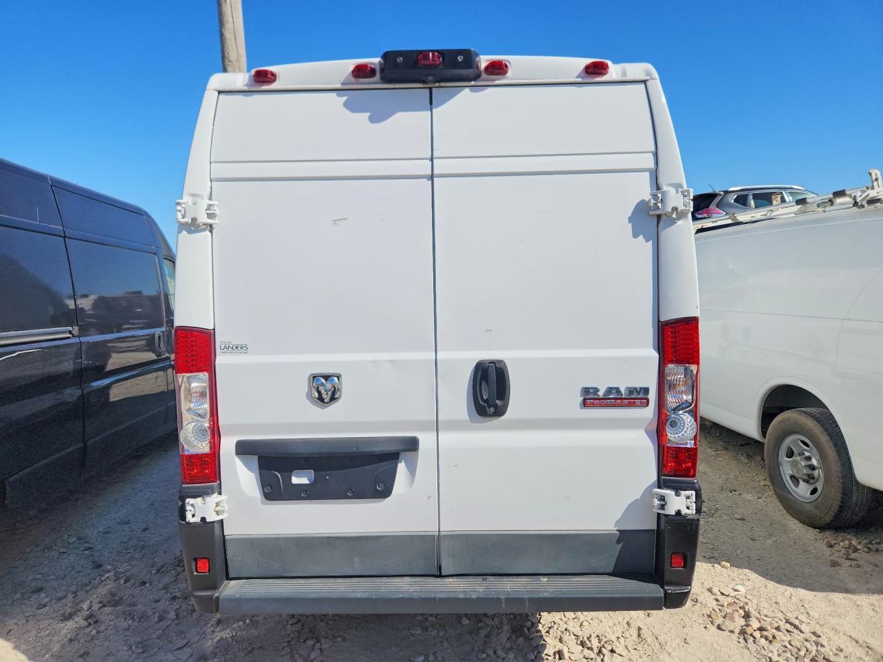 2017 Ram Promaster 3500 Delivery Van - Фото 6
