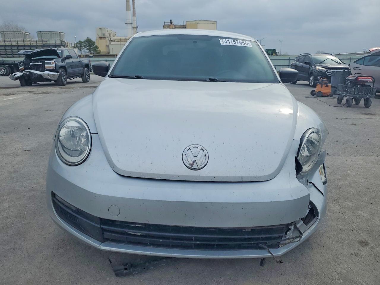 2016 Volkswagen Beetle 1.8T - Image 5