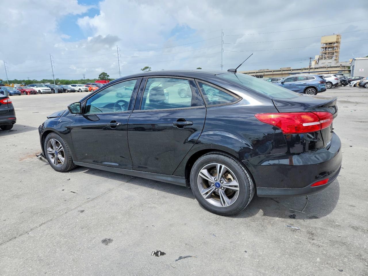 2018 Ford Focus Se - Фото 2
