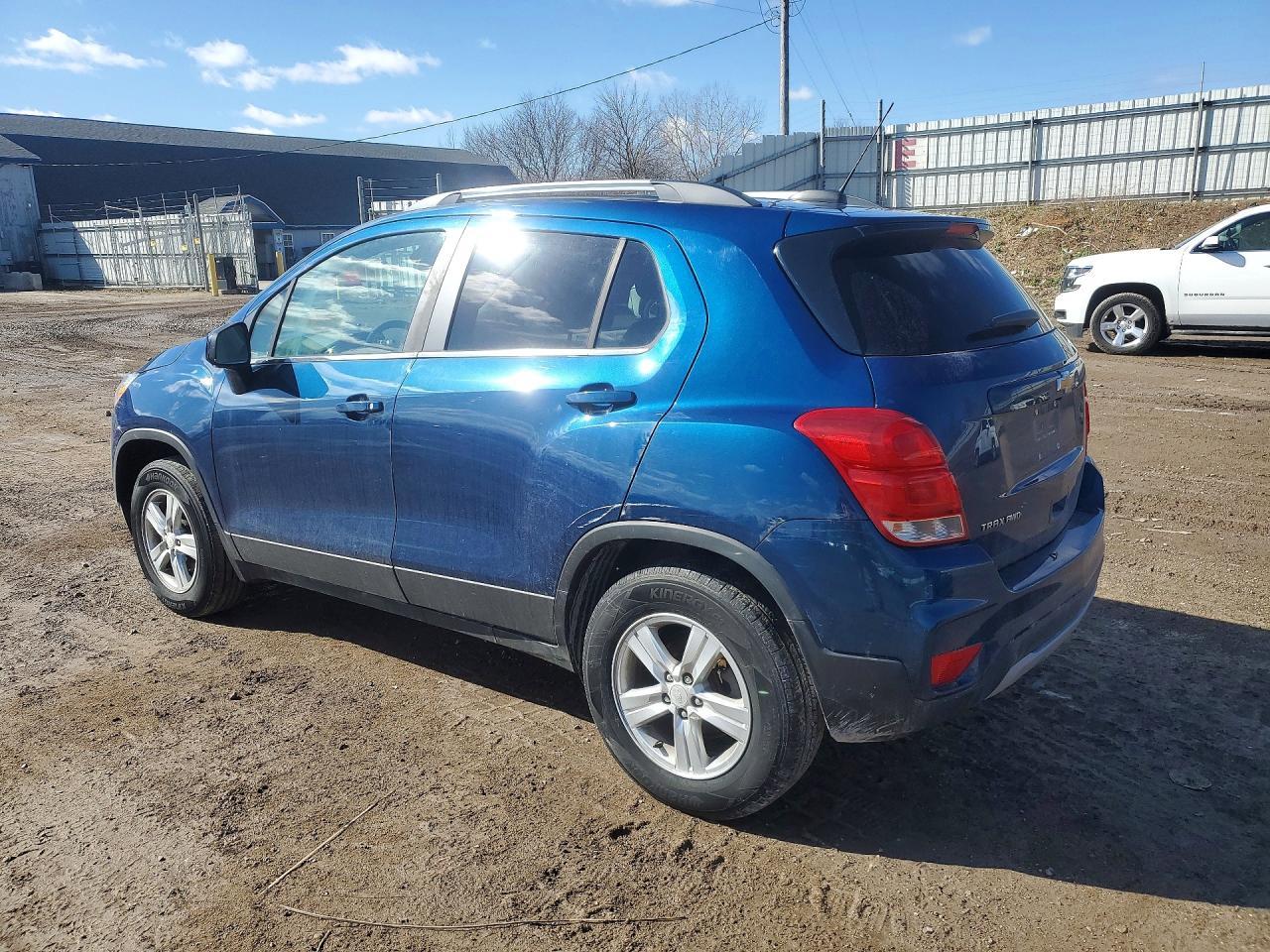 2020 Chevrolet Trax 1Lt - Image 2