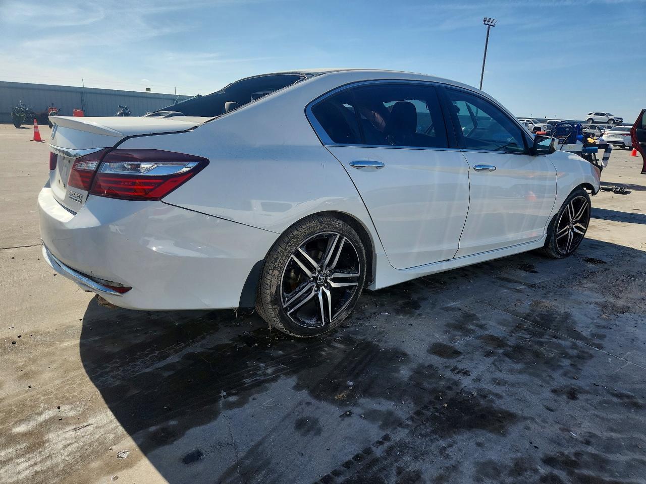 2017 Honda Accord Sport Special Edition - Image 3