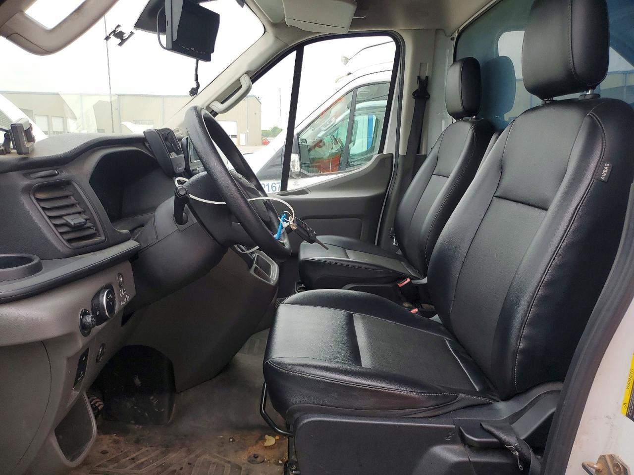 2022 Ford Transit Delivery Truck - Image 7