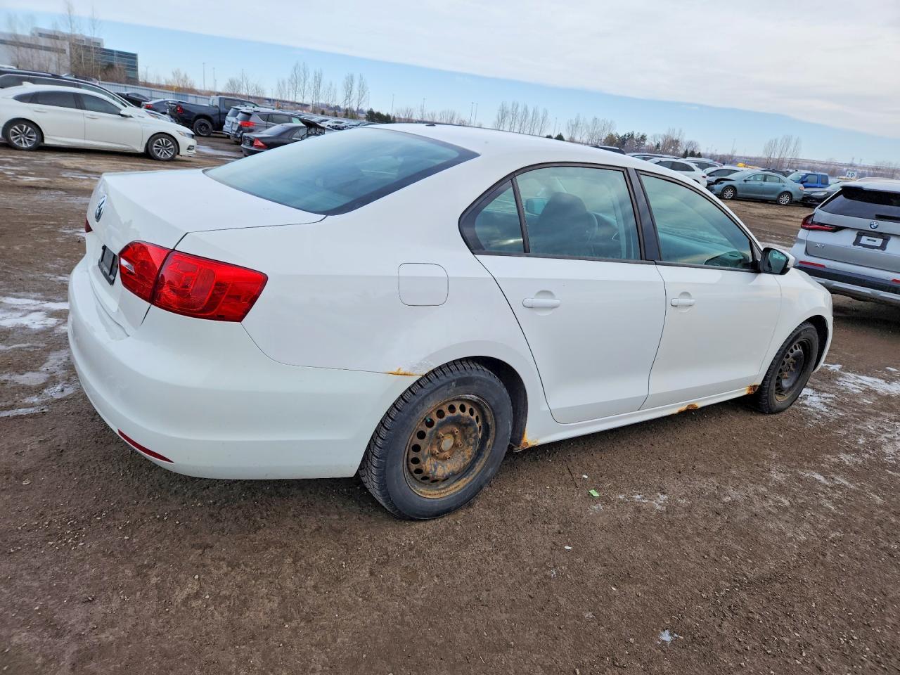 2011 Volkswagen Jetta - Фото 3