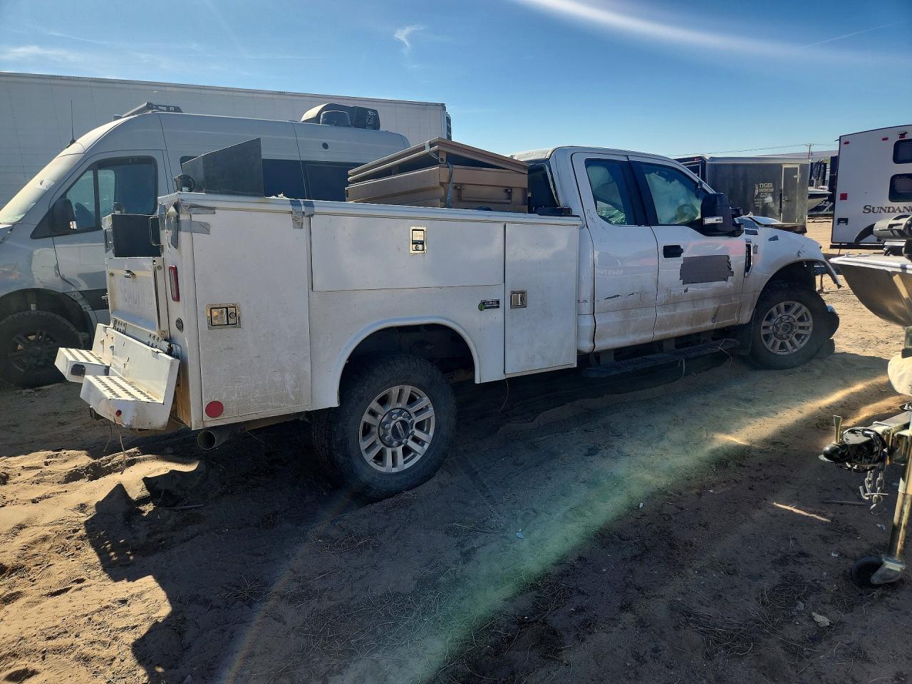 2019 Ford F-250 - Image 3