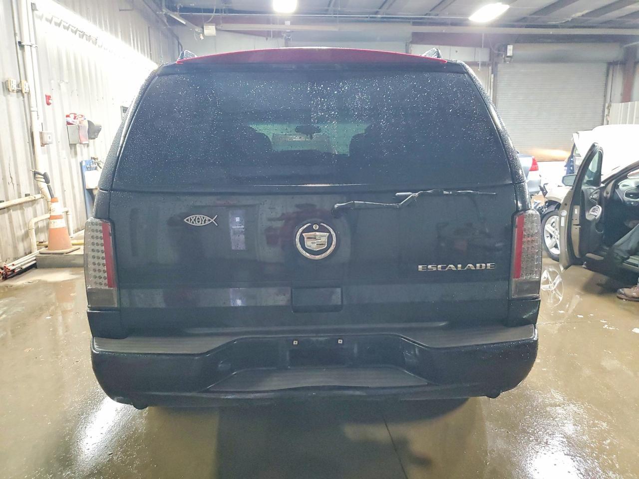 2003 Cadillac Escalade Luxury - Фото 6