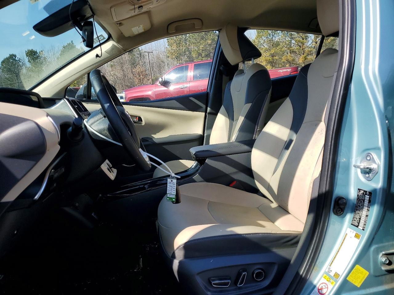 2017 Toyota Prius Four - Фото 7