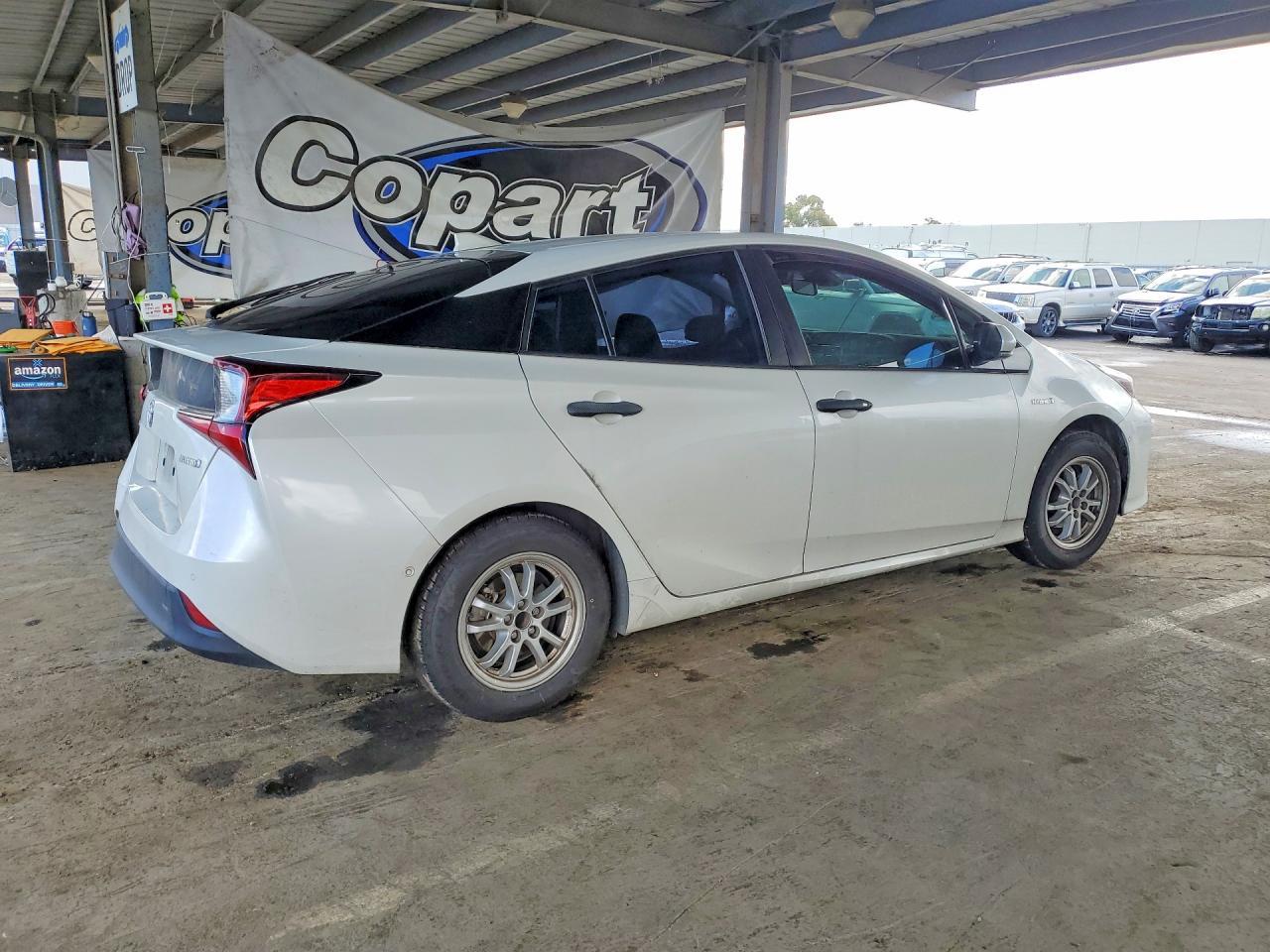 2019 Toyota Prius Le - Фото 3