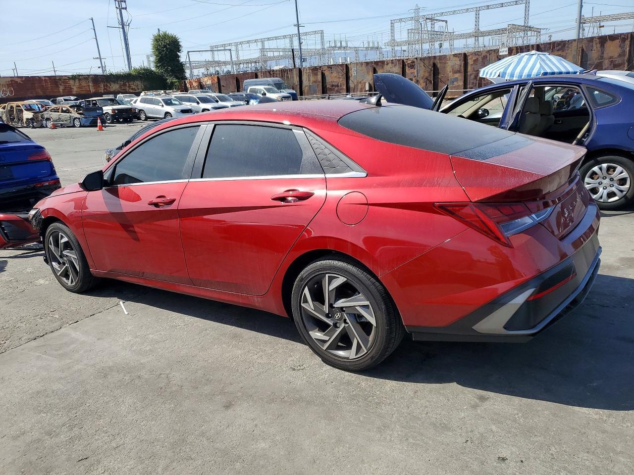 2025 Hyundai Elantra Sel Convenience - Image 2