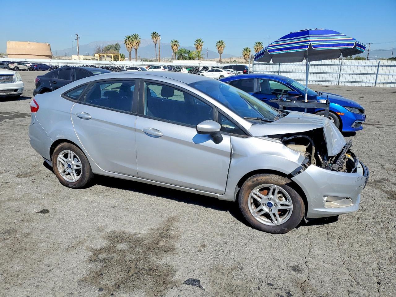 2017 Ford Fiesta Se - Image 4