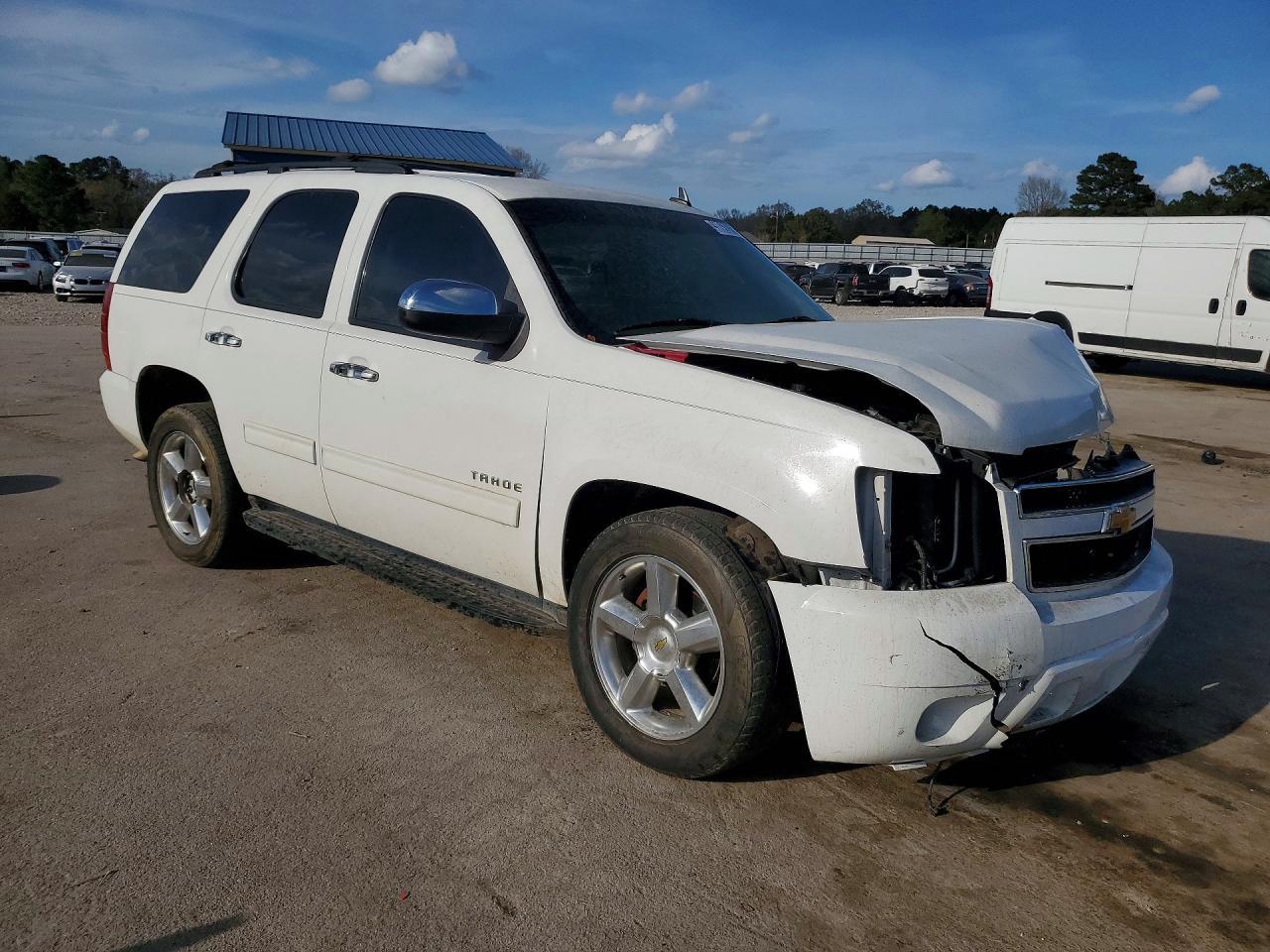 2013 Chevrolet Tahoe C1500 Ls - Image 4