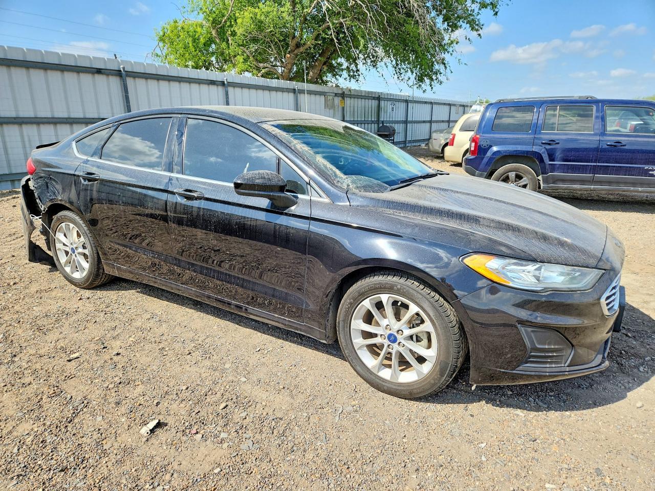 2020 Ford Fusion Se - Фото 4
