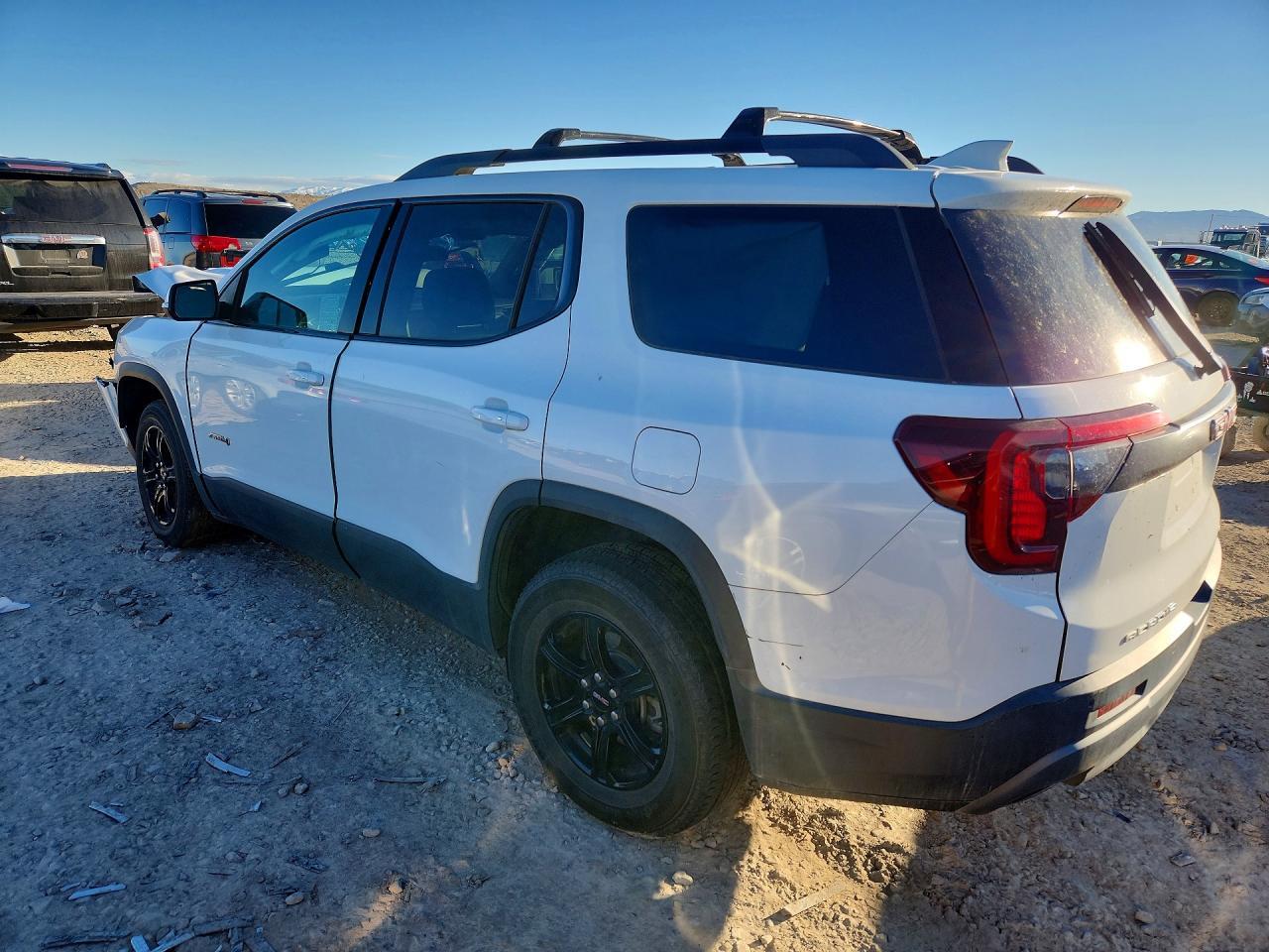 2021 GMC Acadia At4 - Фото 2