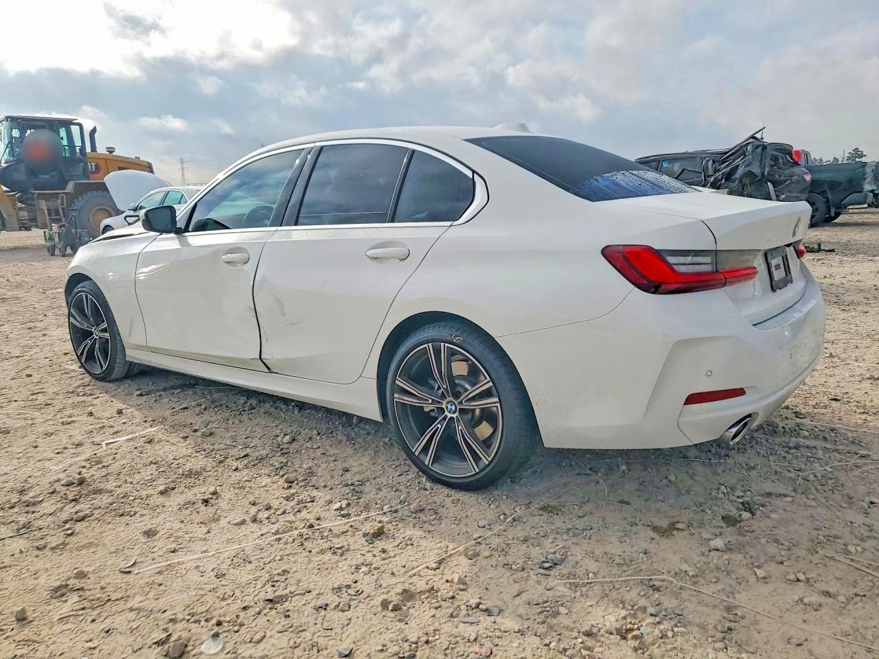 2024 BMW 330I - Image 2