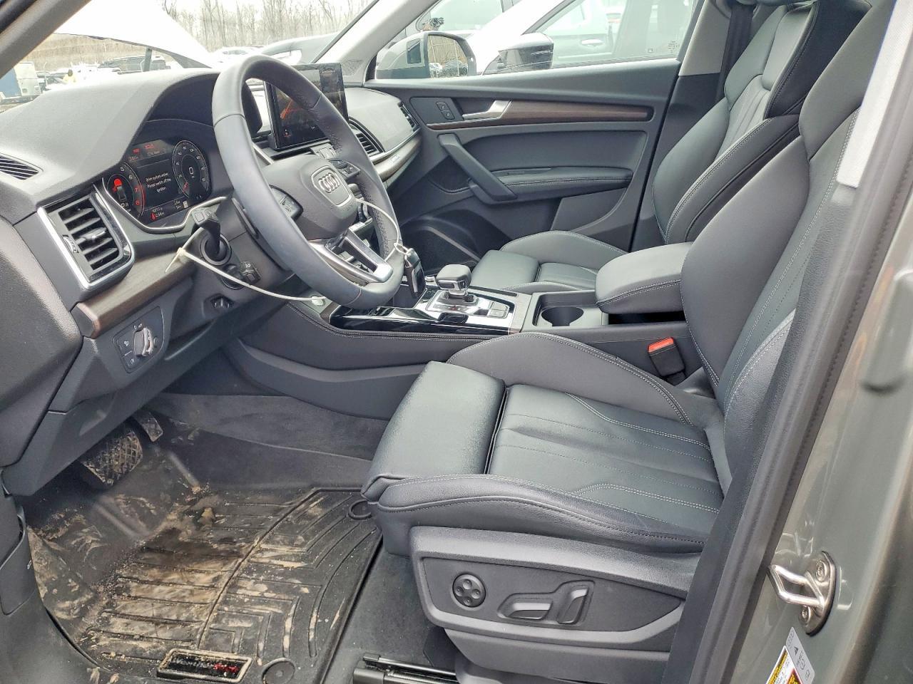 2025 Audi Q5 Premium Plus 45 - Image 7