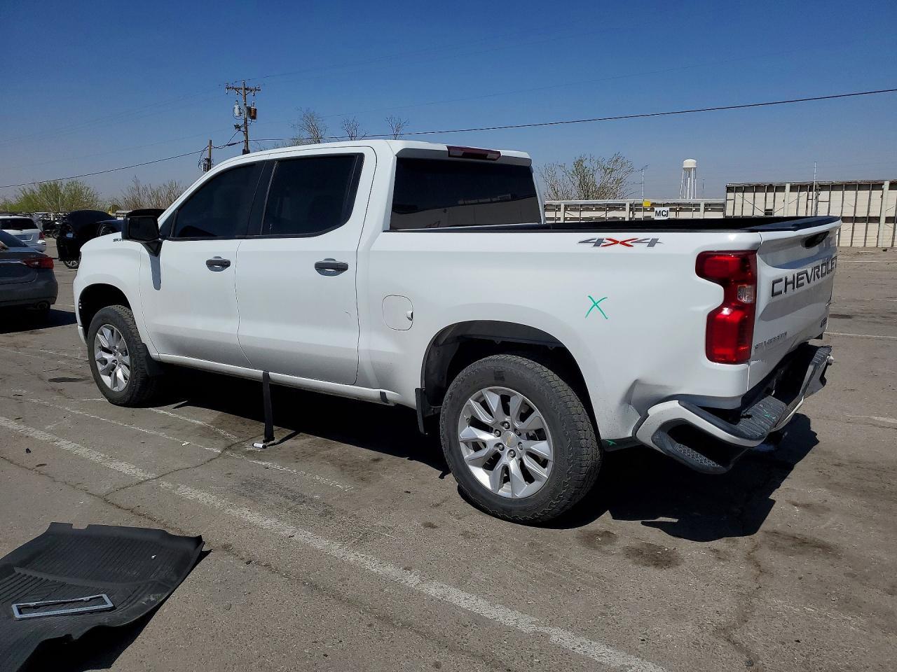 2022 Chevrolet Silverado K1500 Custom - Image 2