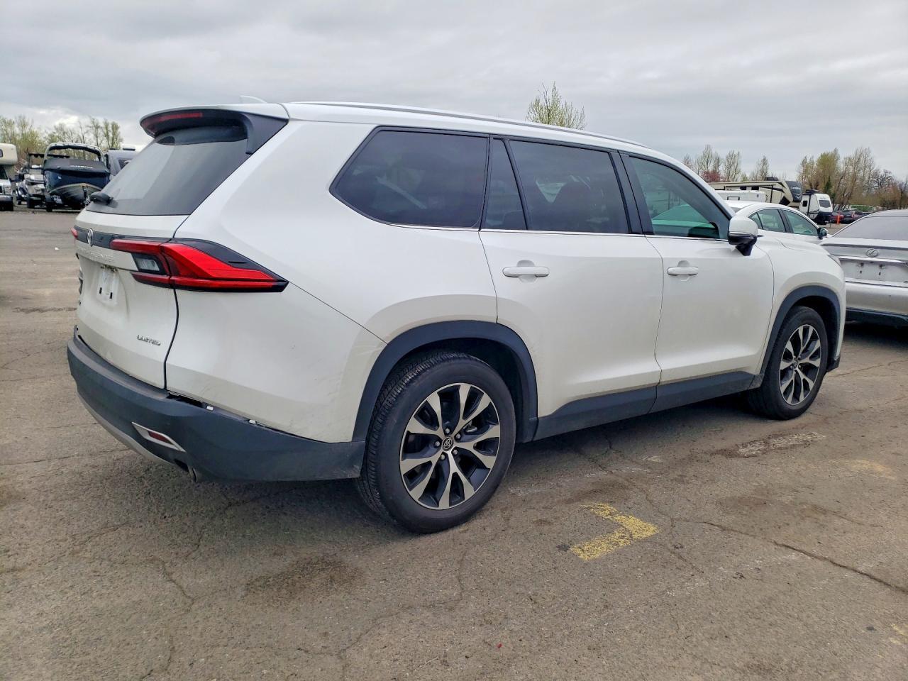 2024 Toyota Grand Highlander Hybrid Max Limited - Image 3