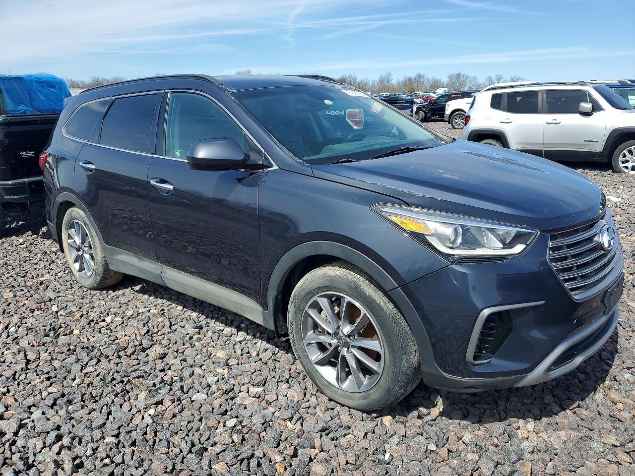 2017 Hyundai Santa Fe Se - Фото 6