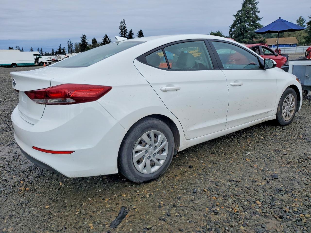 2017 Hyundai Elantra Se - Фото 3